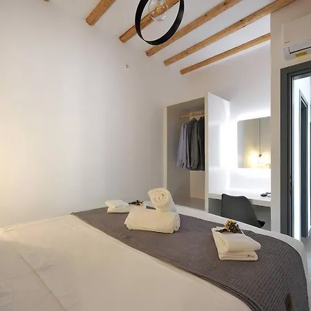 Droufakos' Home - Beachfront Lux 2Bd Apt. W. Views Cherronisos  Exterior photo